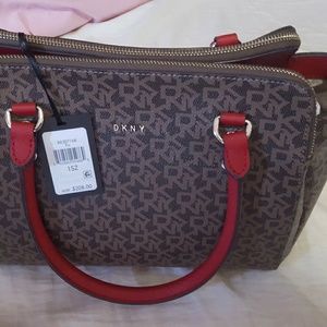 Dkny purse
